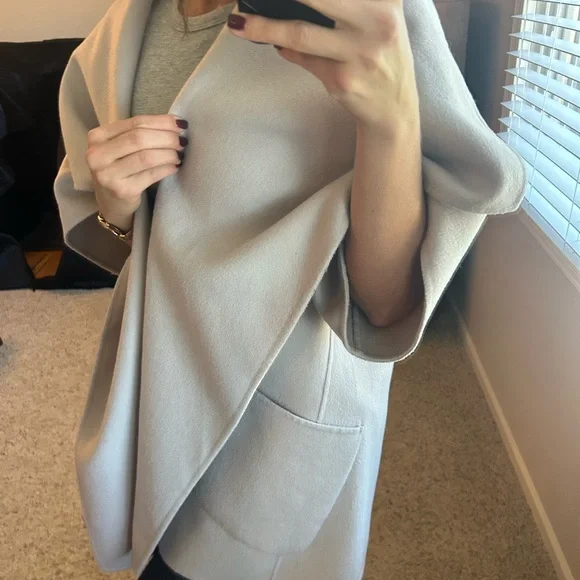 LAMARQUE Penelope Cape Jacket XS/S — RARE — Excellent Condition - Picture 9 of 11